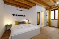 Apartments & Rooms Tiramola - Old Town - Alojamientos
