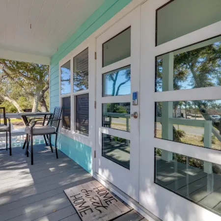 Serene Pensacola Vacation Rental w/ Gas Grill