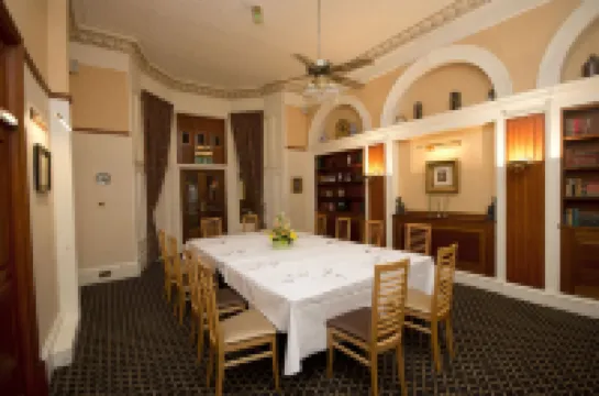 Best Western Dundee Woodlands Hotel