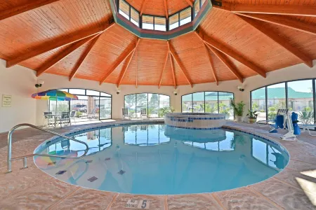 Best Western Plus Swiss Chalet Hotel  Suites