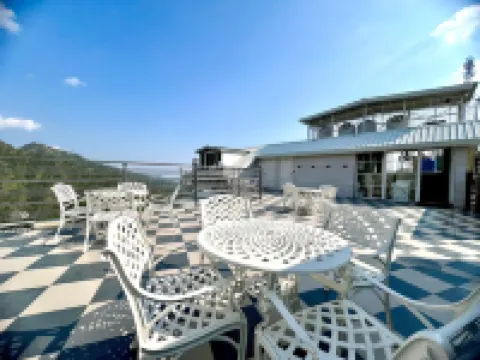 Hill Top Heaven by Elvora Hotels & Resorts