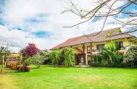 蘭花精品海灘度假村 進城社酒店