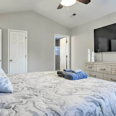 Graham Home w/ Private Pool & Ping-Pong Table!