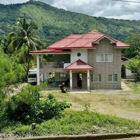The Meadow View House