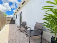 Luxury Studio Spa Shower Private Parking Hotels in Miramar