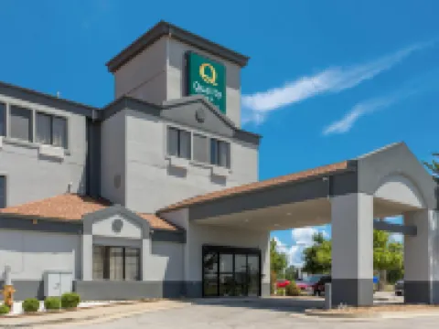 Quality Inn Lees Summit - Kansas City Hotels in Lee's Summit