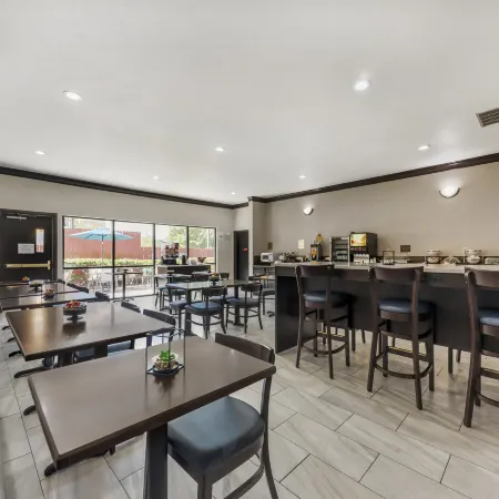 SureStay Plus Hotel by Best Western San Antonio SeaWorld