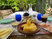 Lemon Tree Guest House Hoteles en Tiana