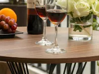 ตันเกอร์พรีเมียมโฮเต็ล