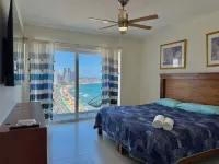 Cristal Bay Apartments Hoteles en 