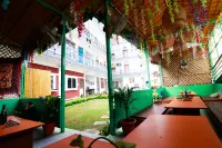 Manzil Hostel - Hostales