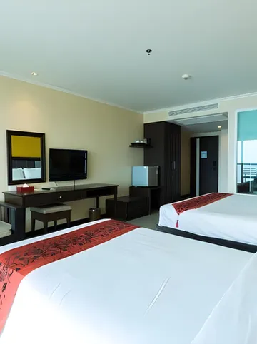 รูปภาพของรอยัลพลา คลิฟฟ์ บีช