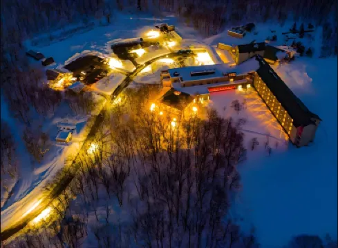 鳥海 猿倉温泉 福雷斯塔鳥海酒店 鄰近Akita Prefectural University Honjo Campus的酒店