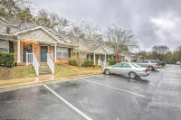 Tallahassee Townhome 4 Mi to College Town! - bar