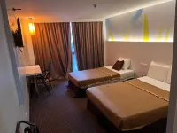 Waterfront HomeStay Hotels in Bintulu