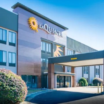 La Quinta Inn & Suites by Wyndham Fayetteville I-95