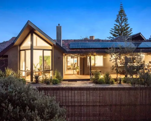 Galene Getaway Walk to Beach Pool Fire Hotels in Mount Martha