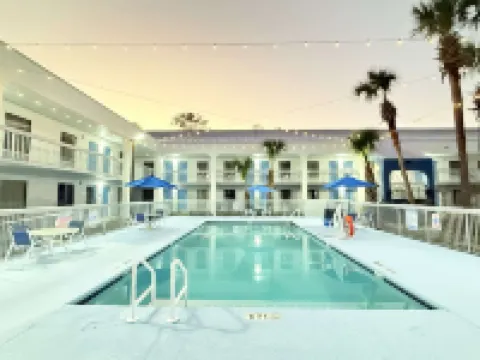 Baymont by Wyndham Tallahassee Hotels in Leon County