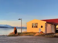 Loft house with incredible views of the fjord Hotels in Grenivík