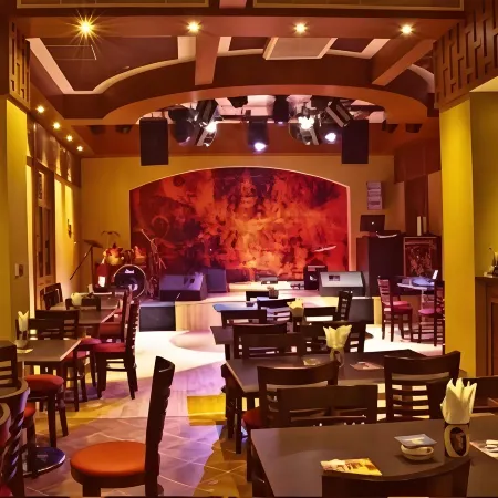 Ramee Rose Hotel Отели рядом с достопримечательностью «Теком»