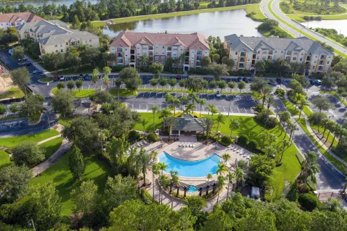 Magnificent 2 Bedroom Apartment Vista Cay Resort 107