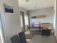 Magdales - Comfort Three Bedroom Apartment - Apartments
