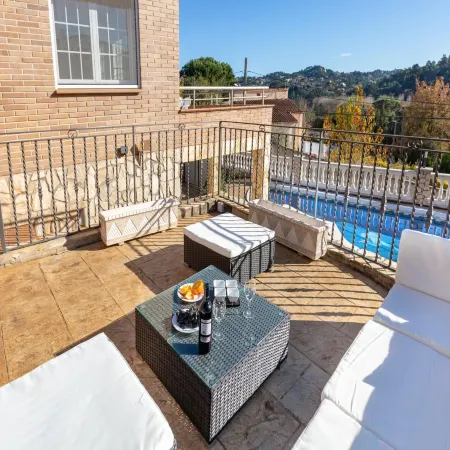 Beautiful Villa With Pool in Vidreres