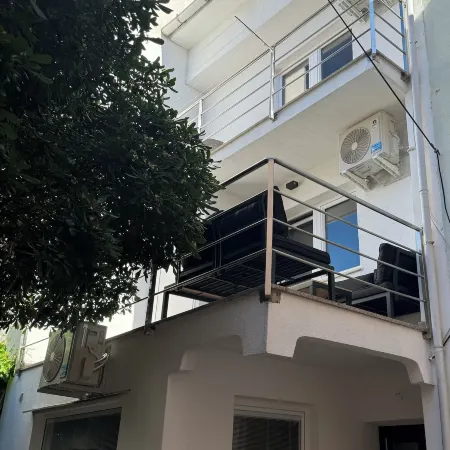 Two-bedroom House Lara Denona