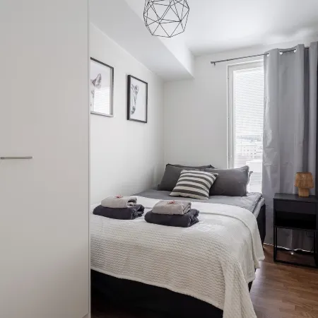 Luxurious 1BR Penthouse with Balcony