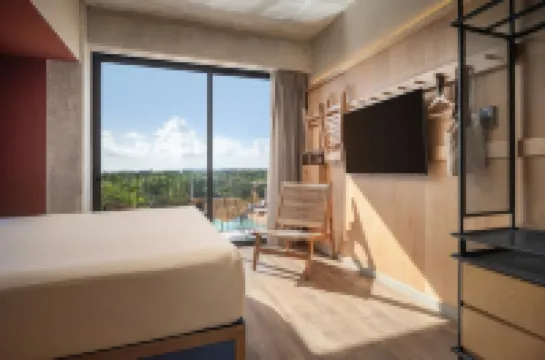 ม็อกซี่ ตูลุม