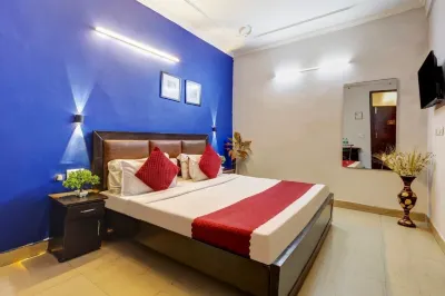 Roomshala 147 KD Plazav Hotels near IGNOU