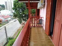 Pousada Santo Antônio - parking
