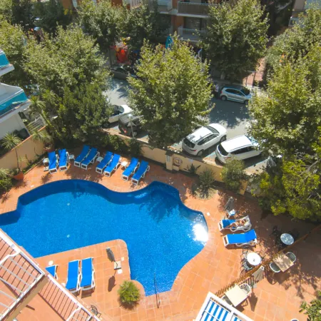 Hotel Dwo les Palmeres