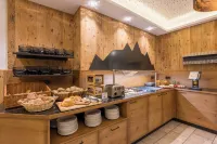 Hotel Alpenkönigin - Alpine Luxury - breakfast