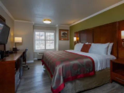 Ramada by Wyndham Mountain View Hotels in Mountain View