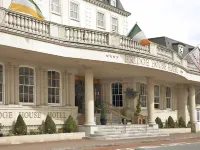 Bridge House Hotel, Leisure Club & Spa Hotels in County Offaly