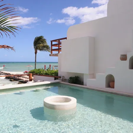 La Palma Beachfront Hotel Boutique Отели рядом с достопримечательностью «Конференц-центр Канкуна»
