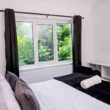 The Langdale - Where Comfort Meets Convenience Rooms