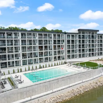 Off the Hook at Topsider w/ Pools, Patio, & Boat Slip at 19mm