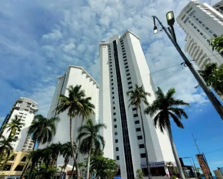 Las Torres Gemelas Acapulco アカプルコのホテル