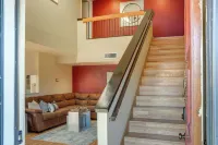 1 Mi to Unm: Convenient Albuquerque Townhome! - Condos
