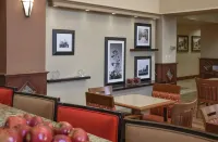 Hampton Inn & Suites Youngstown-Canfield - Aamiainen
