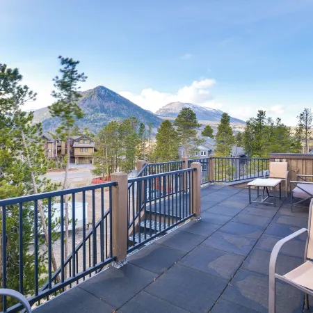 Frisco Condo w/ Rooftop Deck: Walk to Main St!