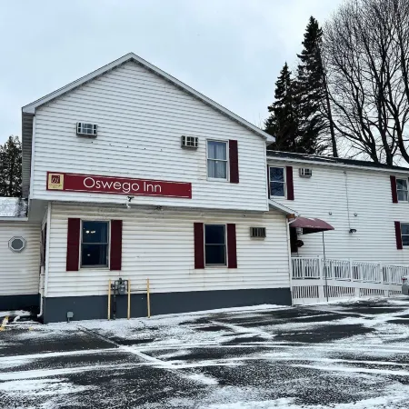 Oswego Inn