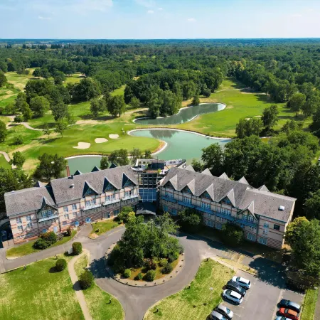 Hôtel Mercure Orléans Portes de Sologne Отели в г. Ардон