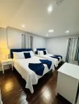 Spacious 3Br Home - Sleeps 10 - Perfect for Families & Groups.