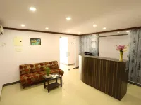 Motel la Grandeur Hotels in Mapusa