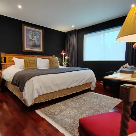 Ana Frank Boutique Hotel