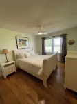 SPACIOUS & PRIVATE  PET FRIENDLY WATERFRONT HOME NEAR DOWNTOWN HISTORIC BEAUFORT