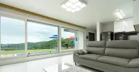 Goheung Namyeol Sunrise Penthouse Pension - 家庭旅館